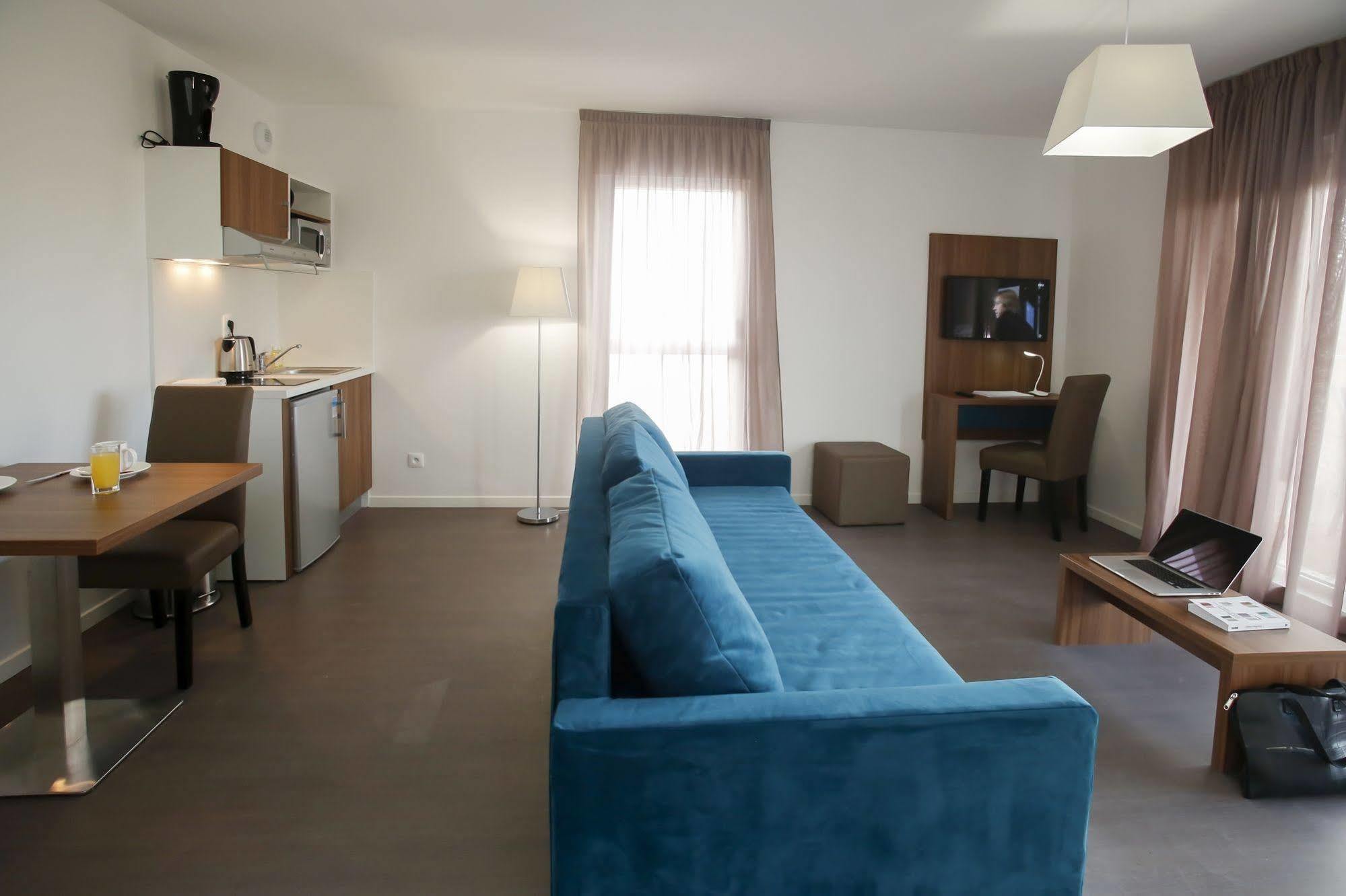 อัปปาร์โตเต็ล โอดาลี แมนูแฟกตูร์ เมตซ์ Aparthotel เมซ์ ภายนอก รูปภาพ